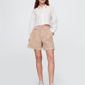 6" Mid Rise Twill Pleated Trouser Shorts
